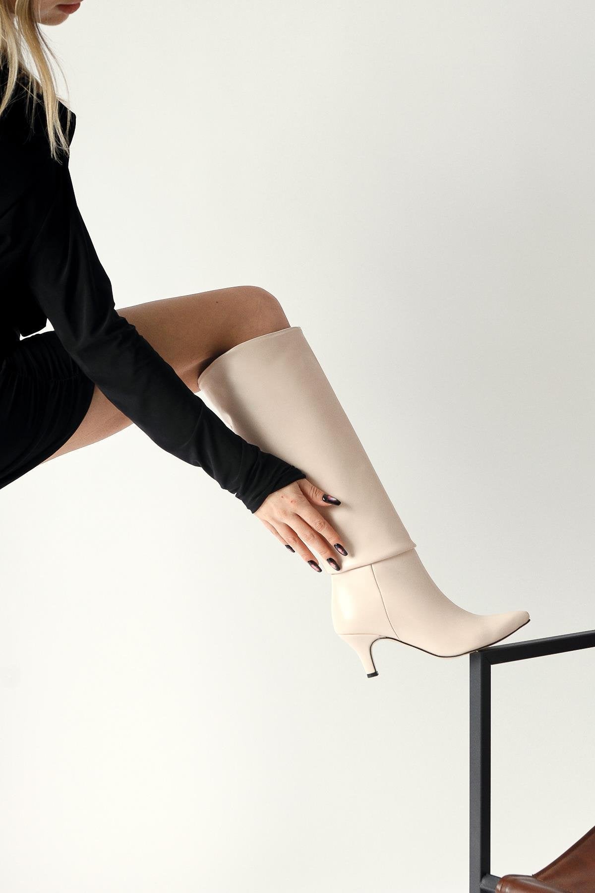 Milika Ecru Pointed Toe Short Heel Pull-On Boots