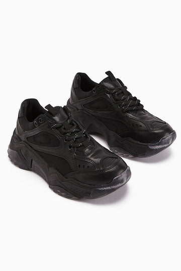Erla – Black Thick-Sole Lace-Up Sneaker (Women)