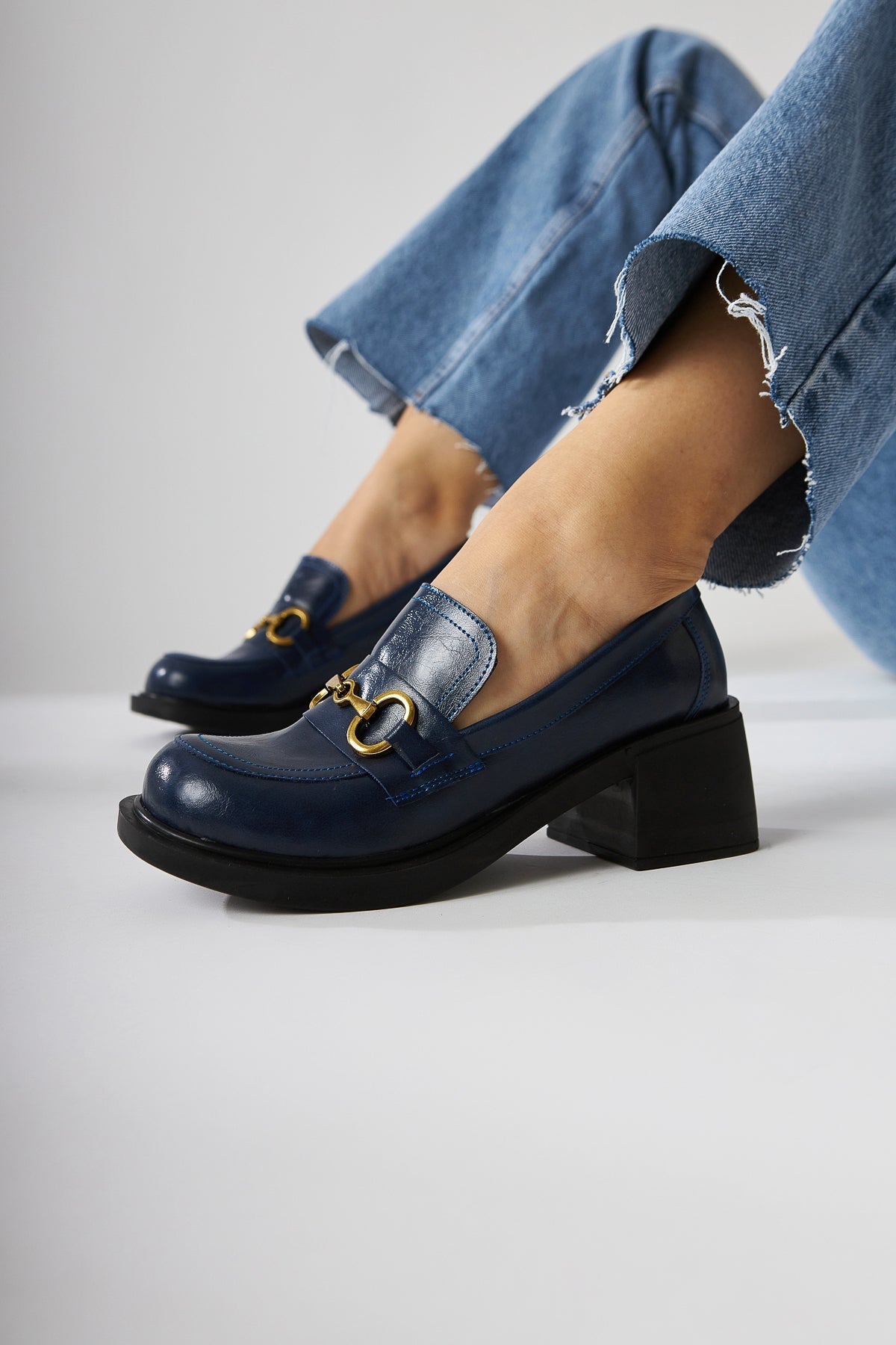 Berita – Navy Block Heel Shoe (Women)