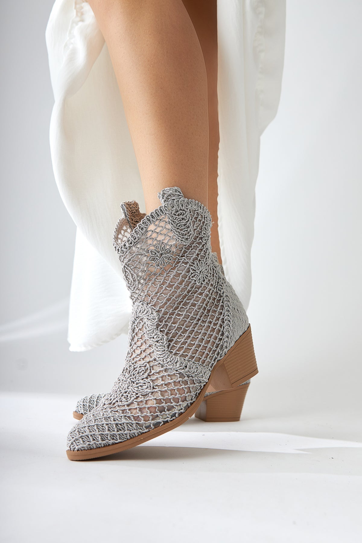 Tersa – Gray Short-Shaft Woven Lace Floral-Detail Cowboy Summer Boot (Women)