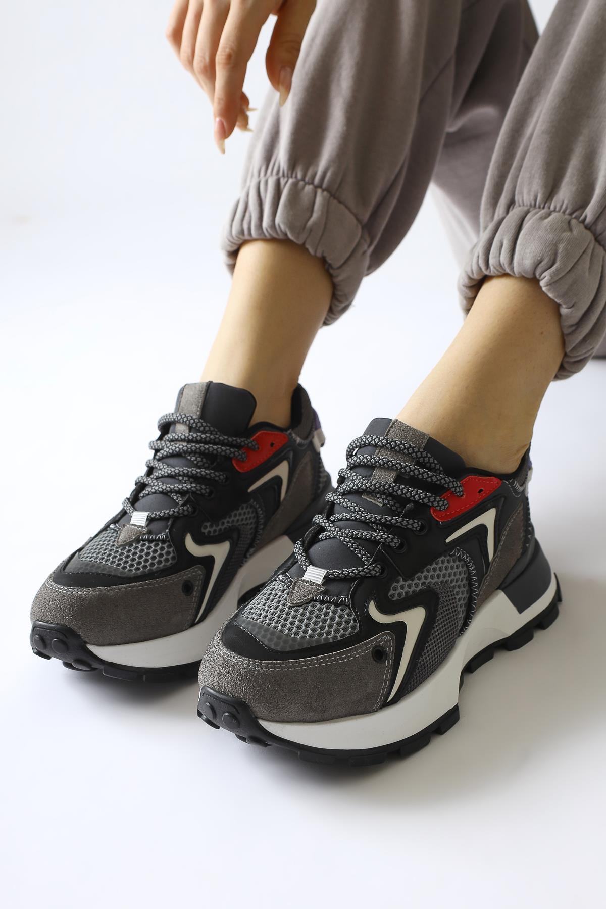 Onella Smoky Suede Detailed Lace-up Sneakers