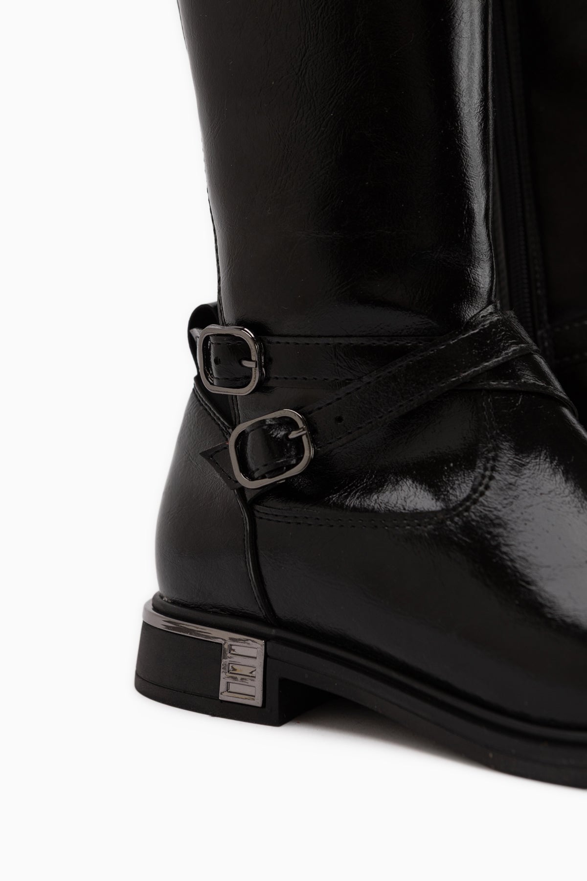 Janell Black Belt Detailed Women’s Boots