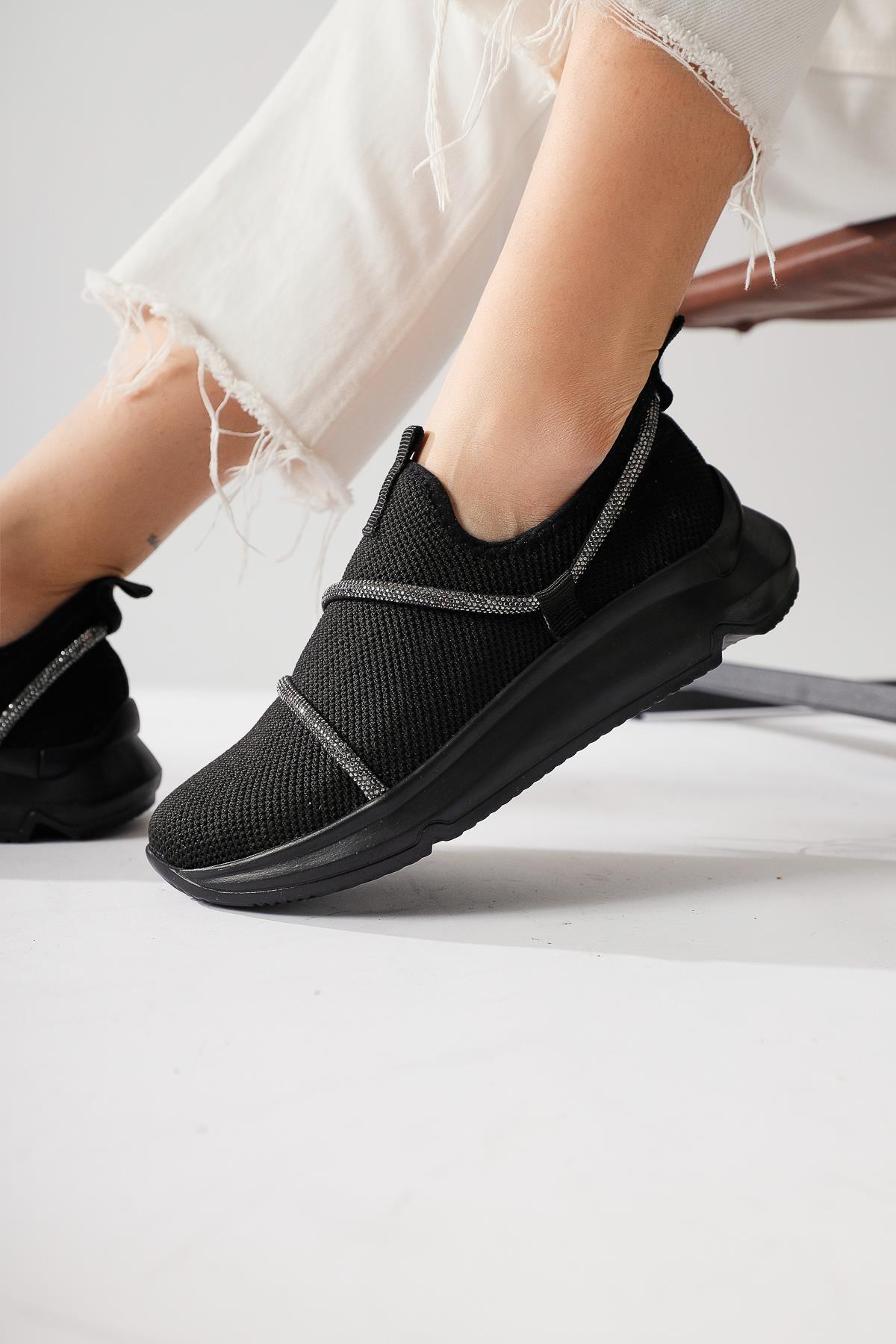 Lorrie Black Stone-Detailed Sneakers