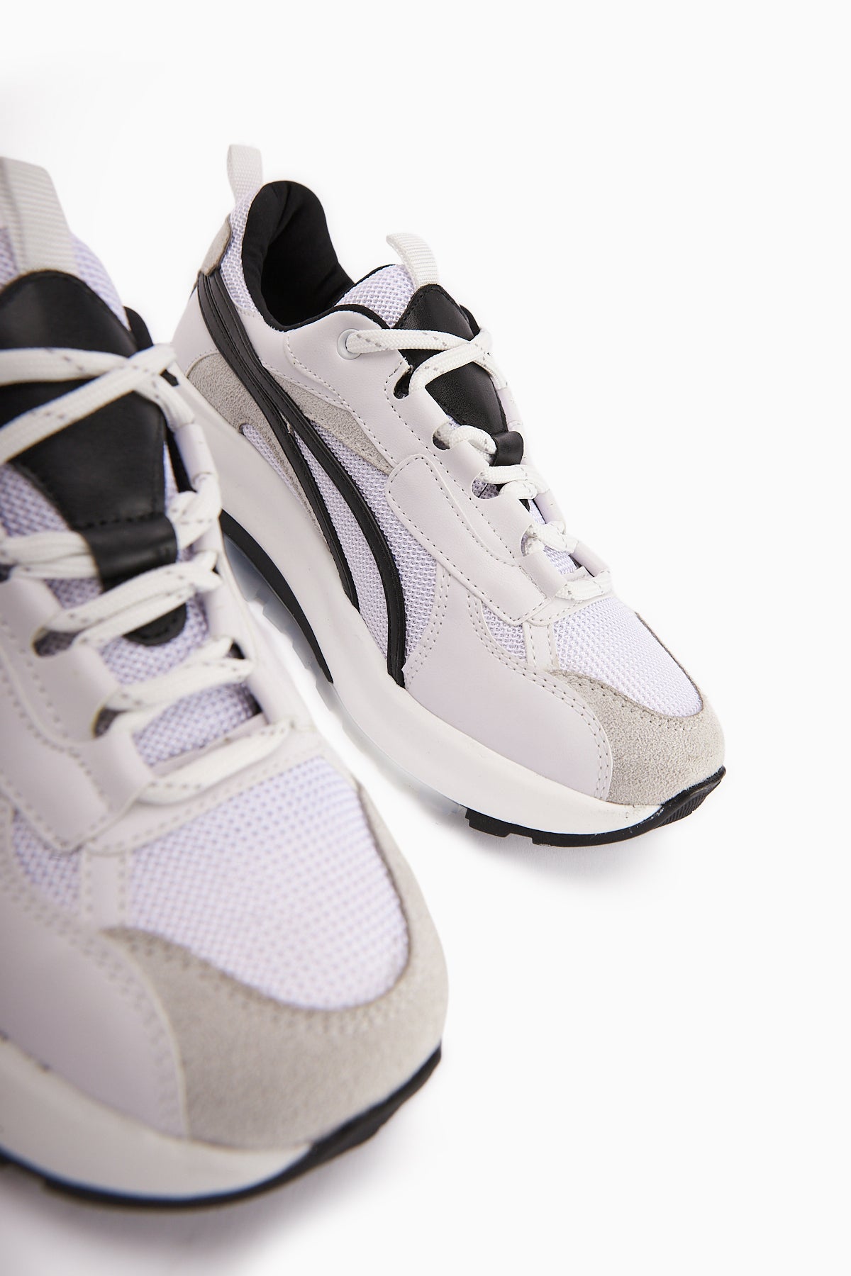 Jillian – White Black Heel-Detail Sneaker (Women)