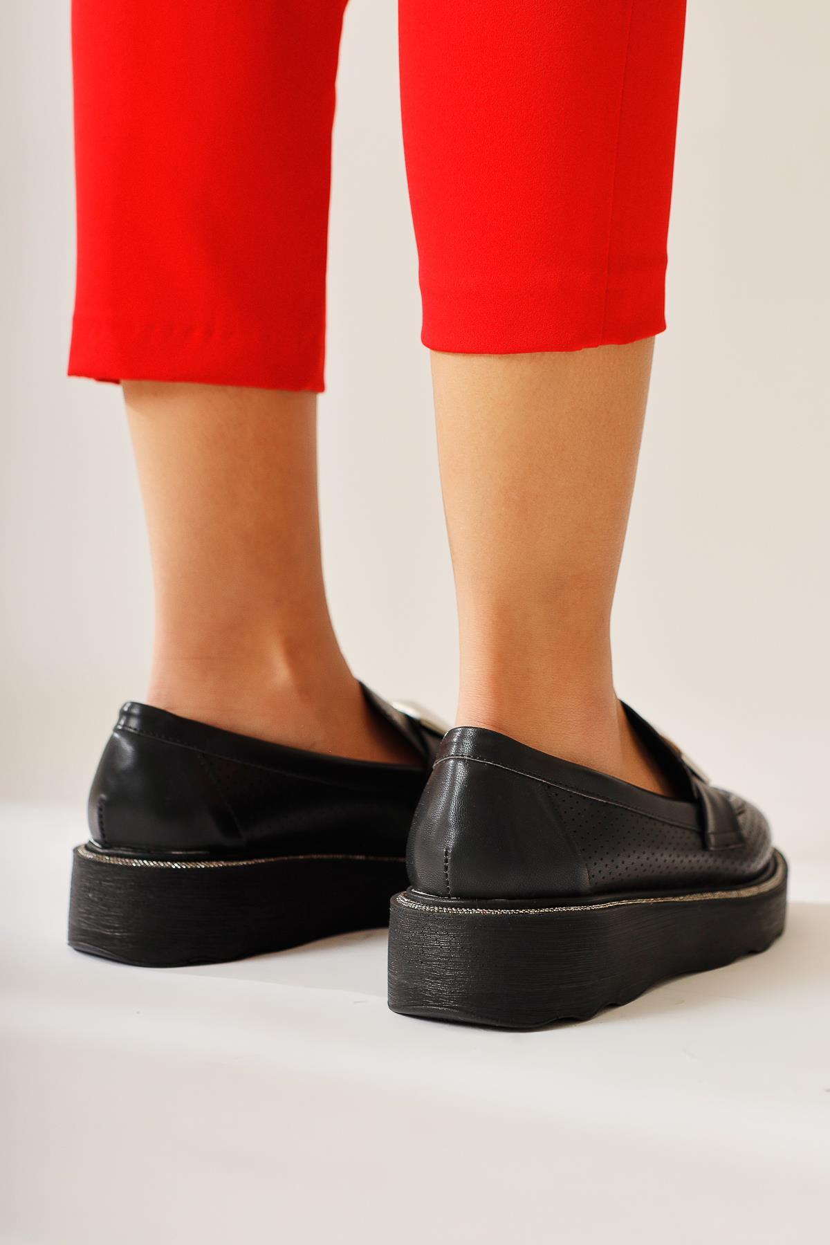 Khloe – Black Buckle-Detail Perforated Loafer (Women)