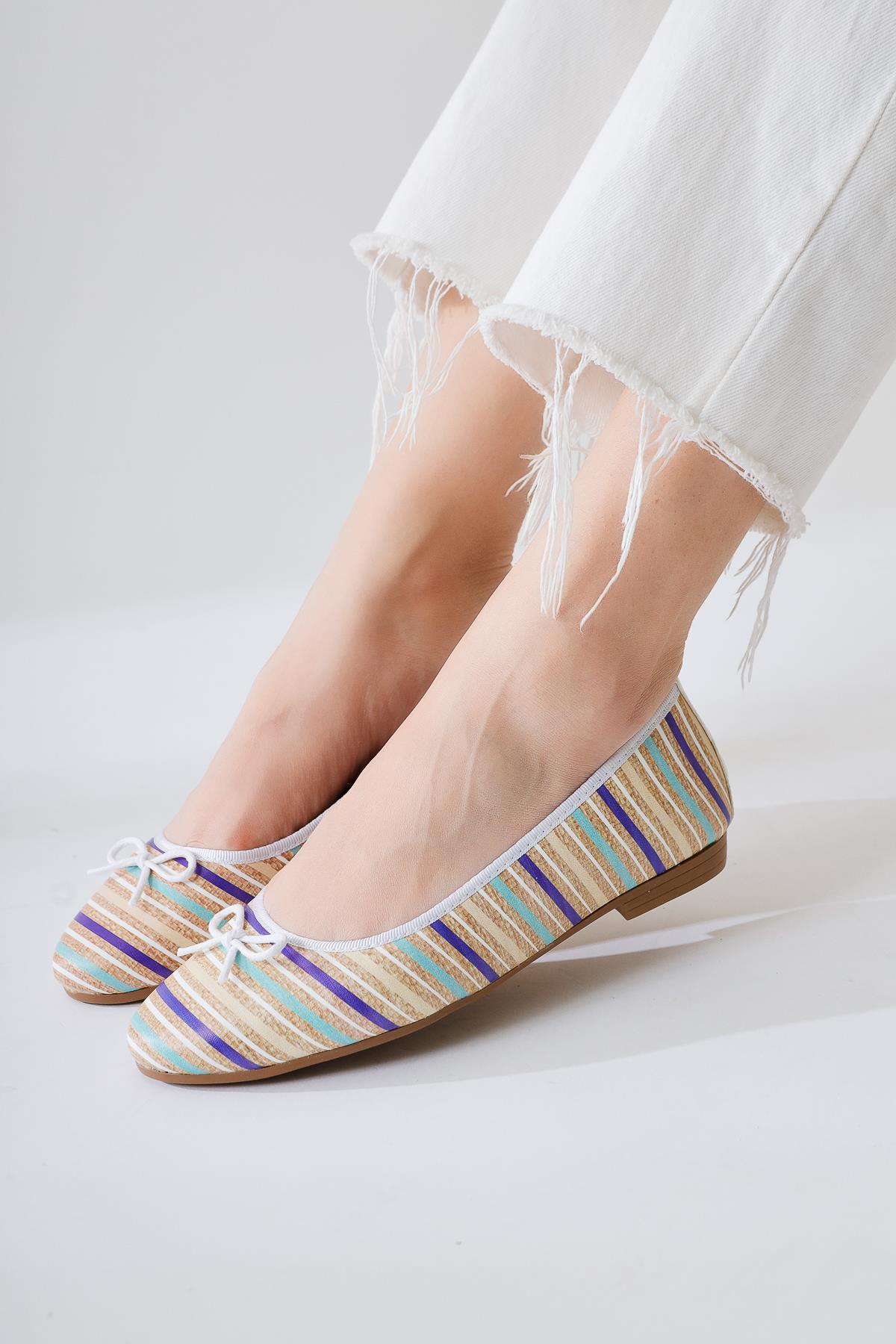 Melin – White Striped Printed Bow-Detail Ballet Flat (Women)