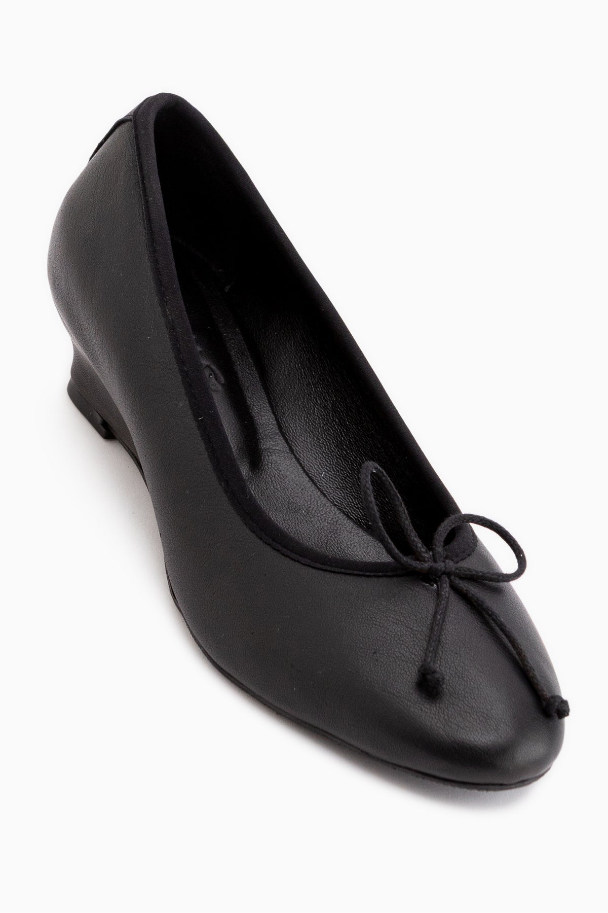 Arisa Hakiki Deri Siyah Dolgu Topuklu Kadın Ayakkabı