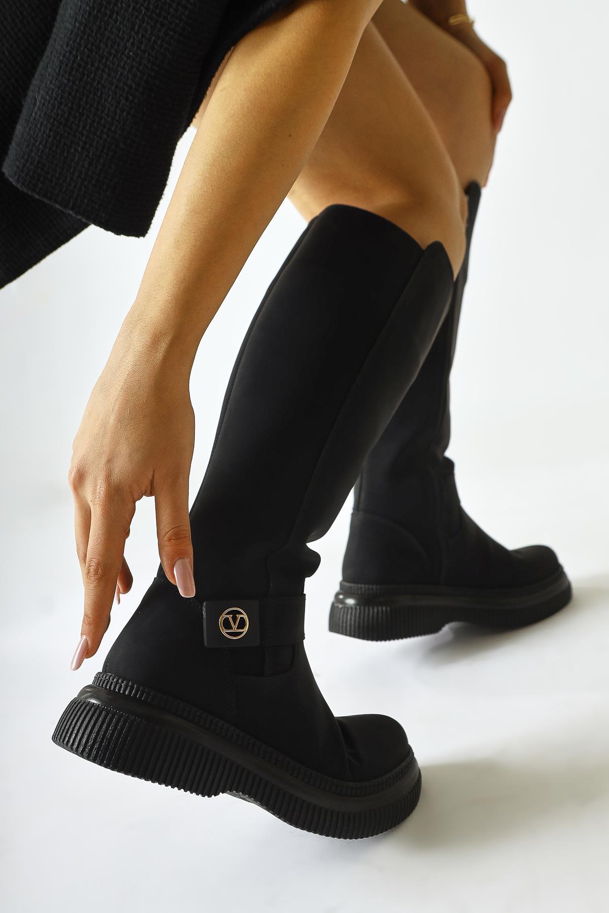 Juliah Black Buckle Detailed Zippered Boot