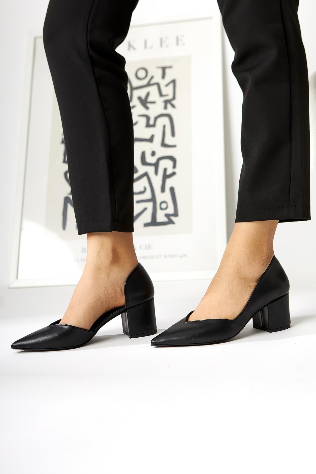 Albena – Black Pointed-Toe Cutout-Detail Heeled Shoe (Women)