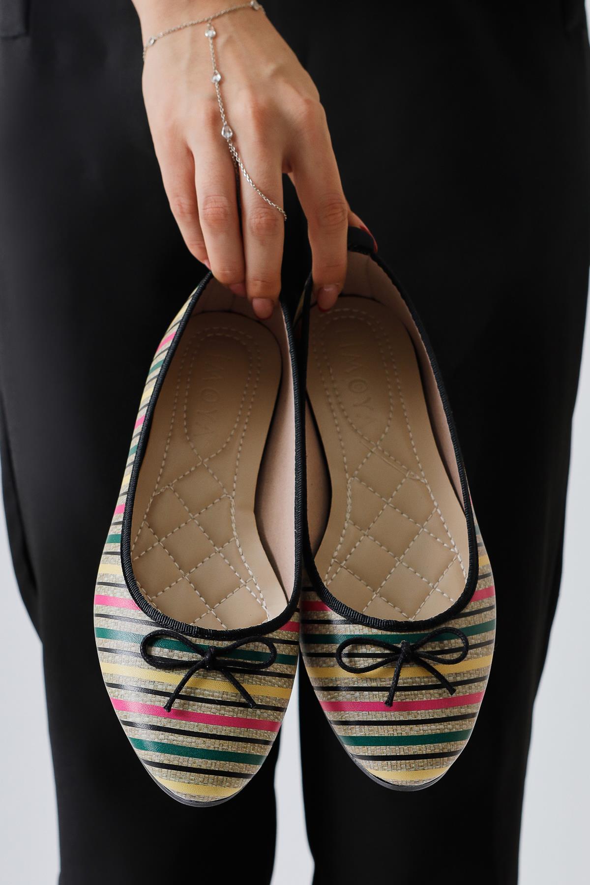 Melin – Black Striped Printed Bow-Detail Ballet Flat (Women)