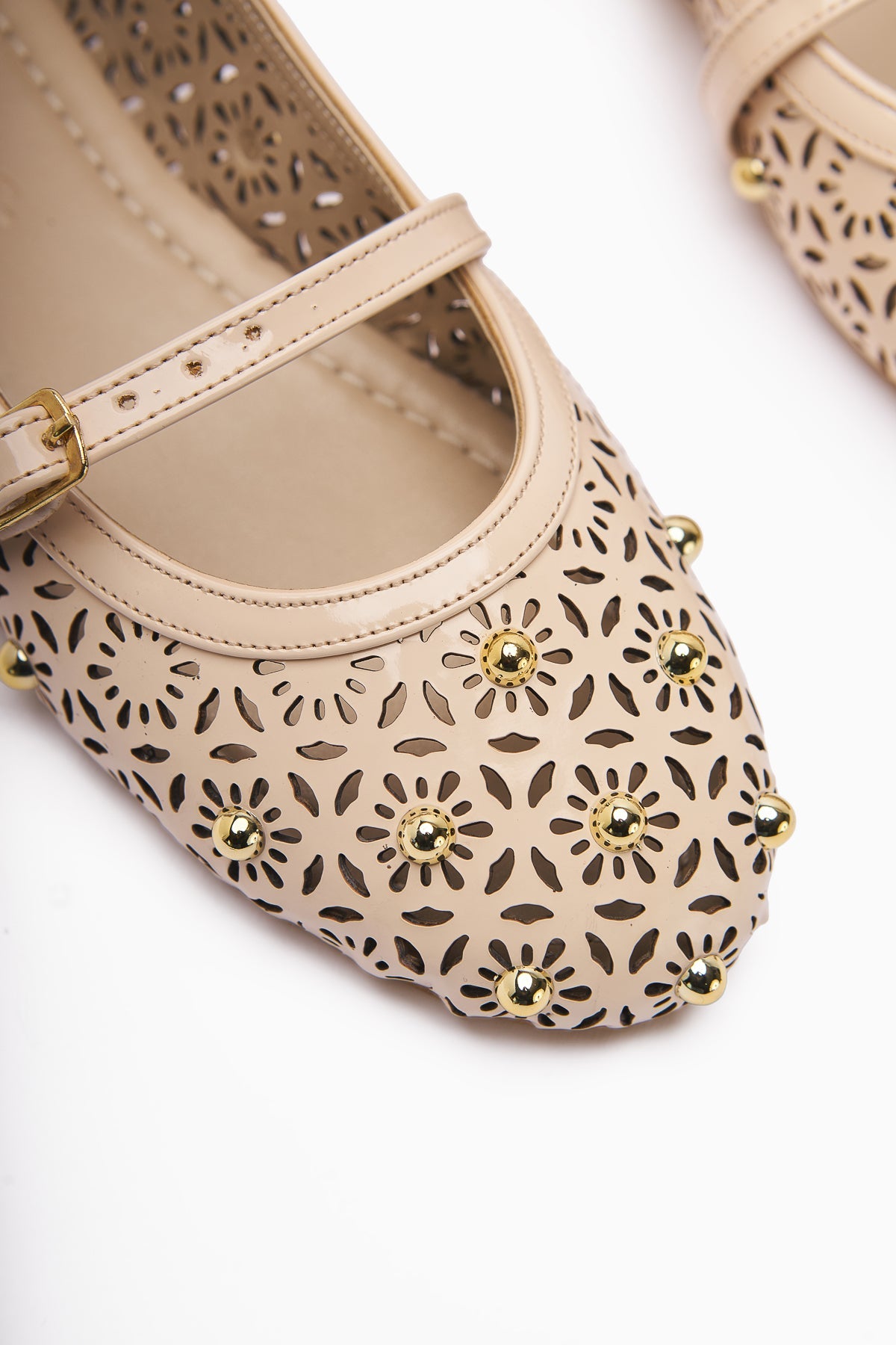 Jara Cream Ethnic Patterned Perforated Women's Ballet Shoe
