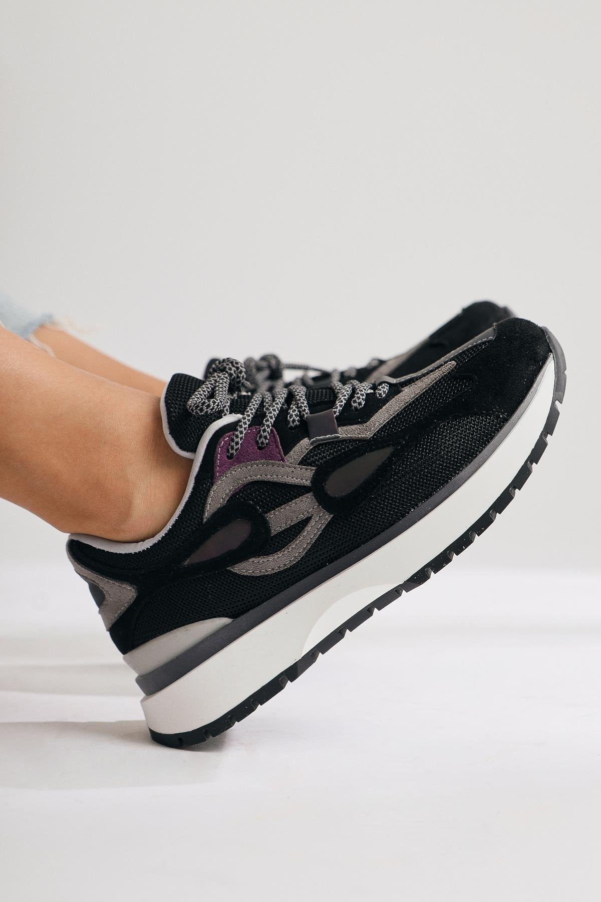 Gerdh Black Knit-Suede Sneaker