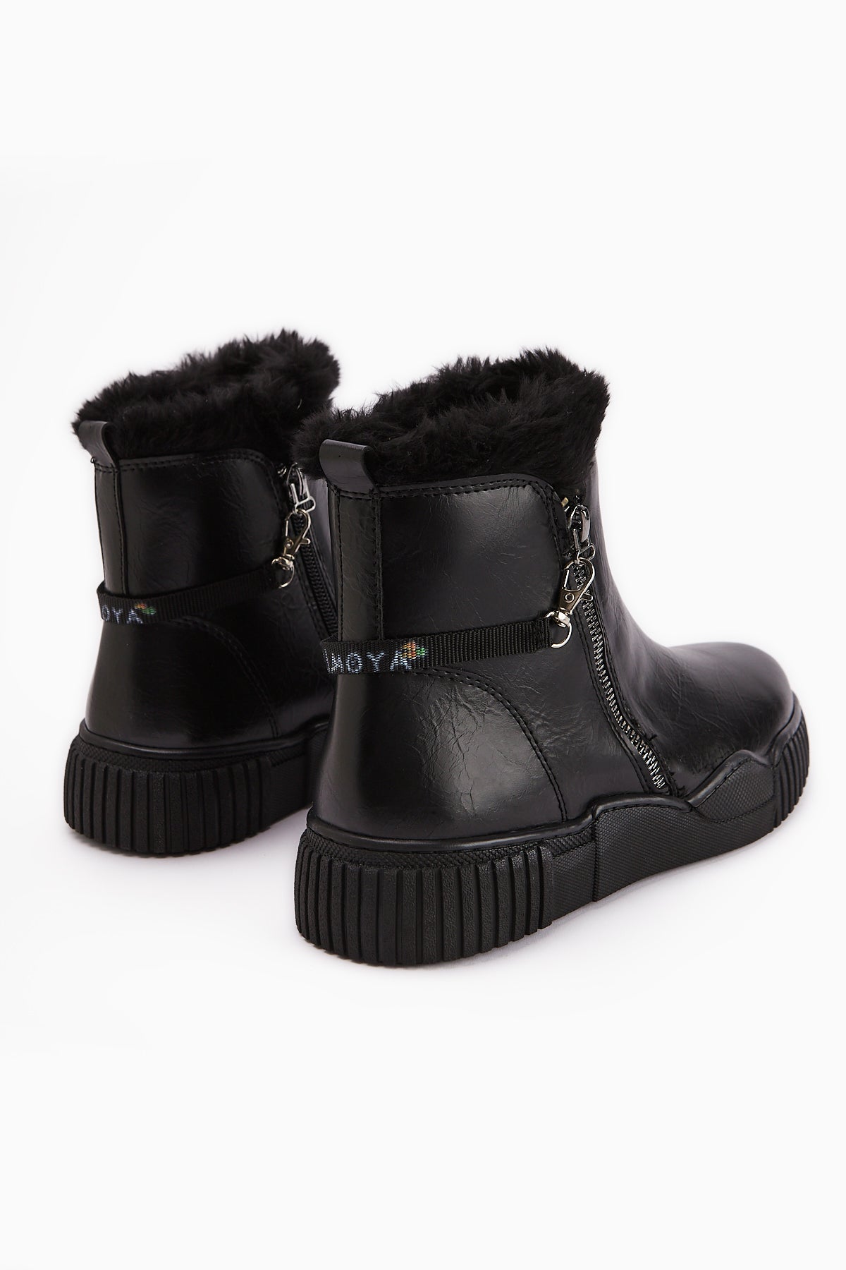 Sora Black Fur-Lined Zippered Women's Sport Boot