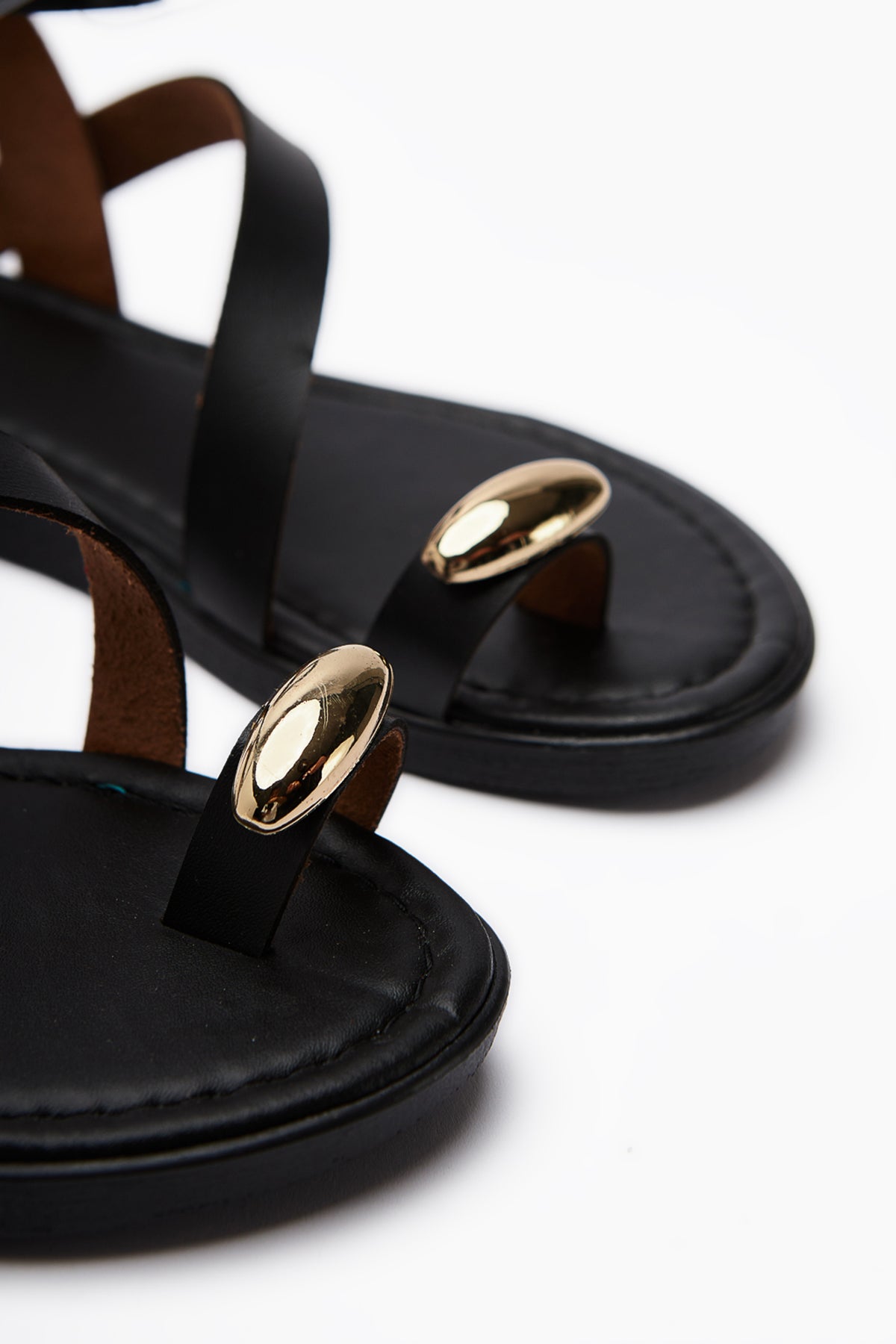 Anisa Black Cross-Strap Buckled Thong Women's Sandals