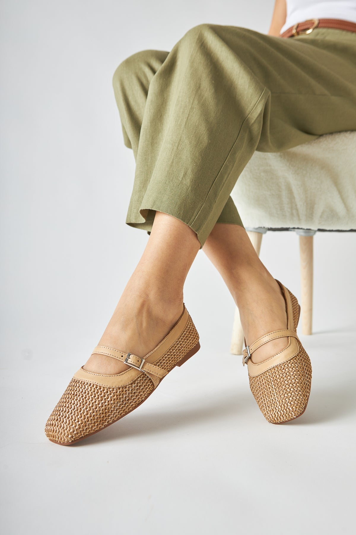 Remza Women's Ballet Flat with Buckle, Comfortable Daily Shoe, Straw Woven Texture