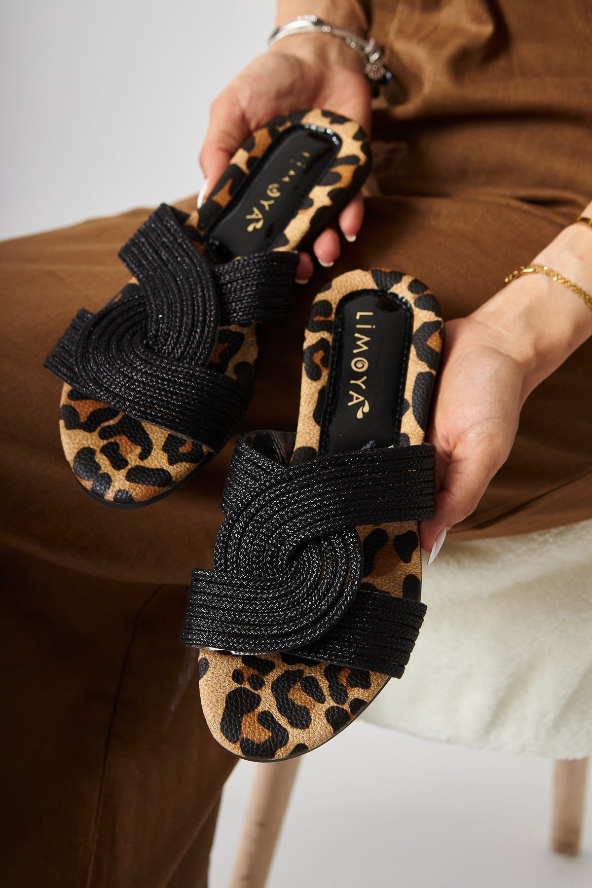Nihaal – Black Cross-Strap Flat Sole Slide (Women)