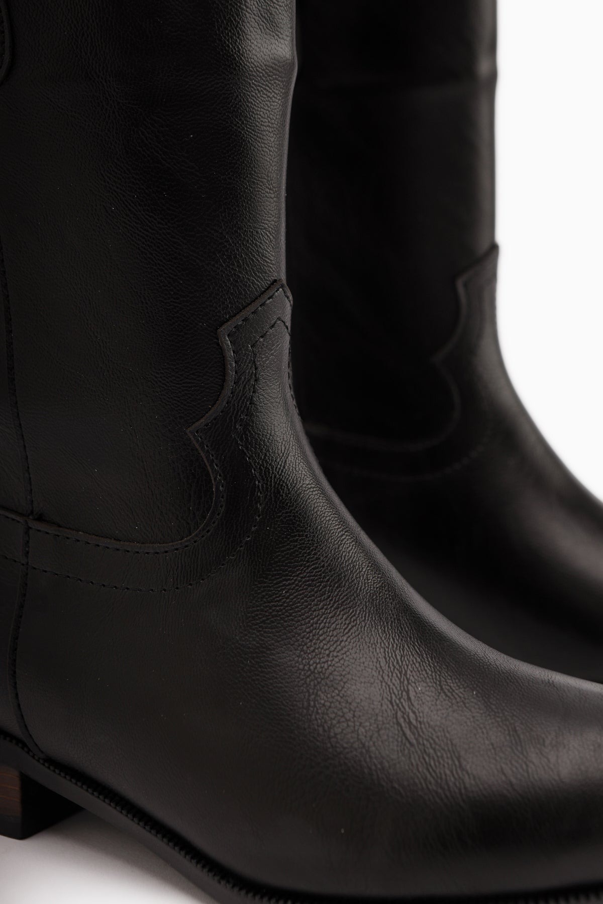 Liza Black Pull-On Women's Boot