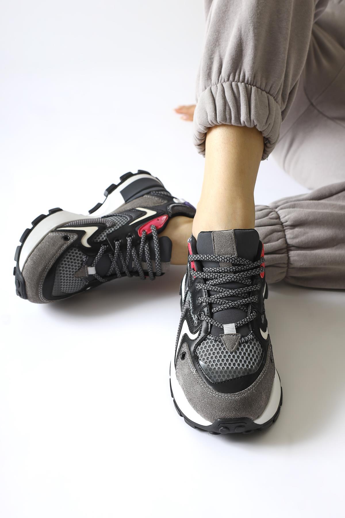 Onella Smoky Suede Detailed Lace-up Sneakers