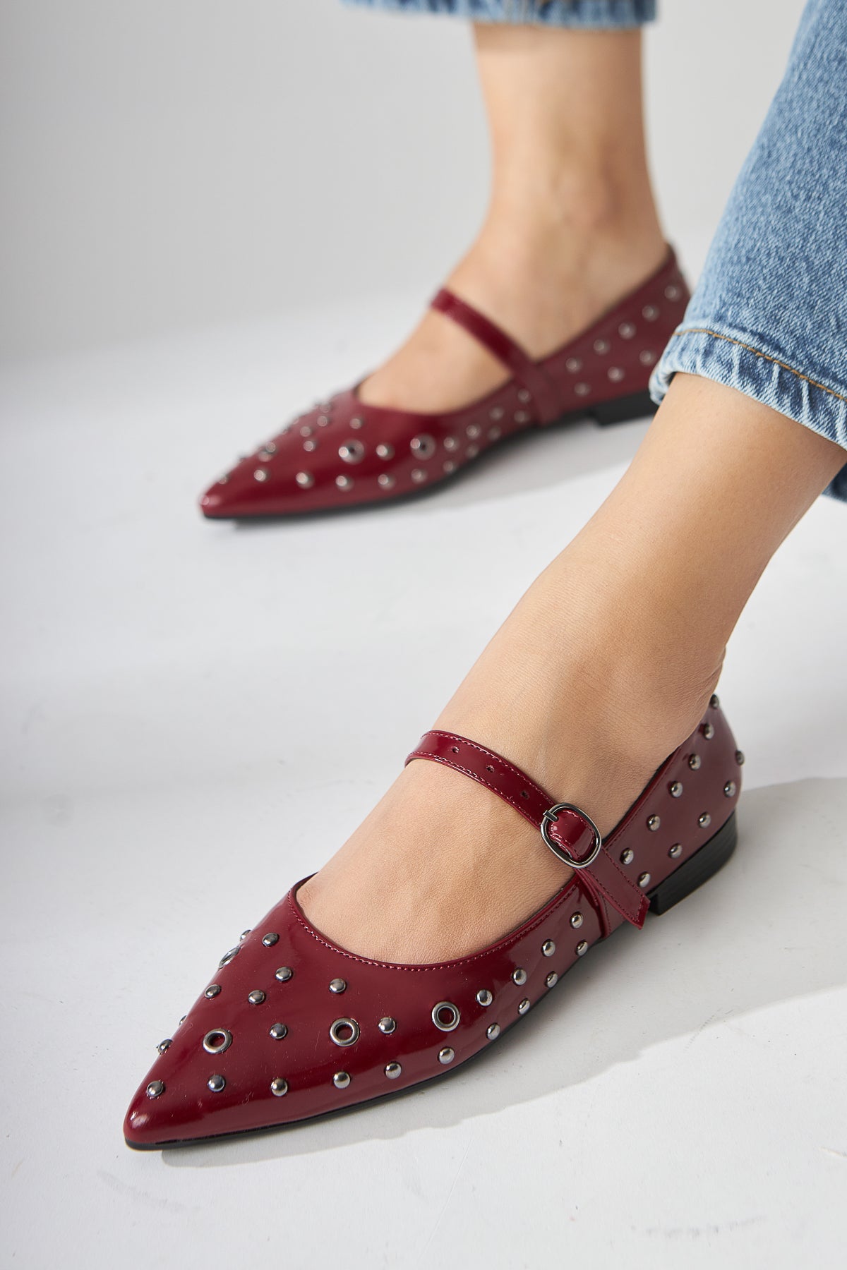 Ninna Bordo Rugan Sivri Burunlu Kadın Babet