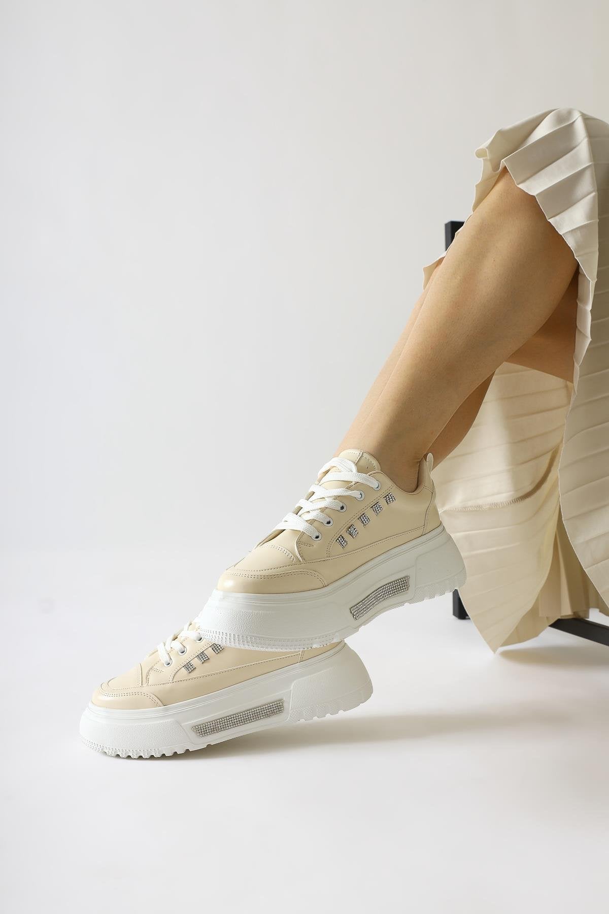 Tram Beige Thick Sole Stone Detailed Lace-up Sneakers