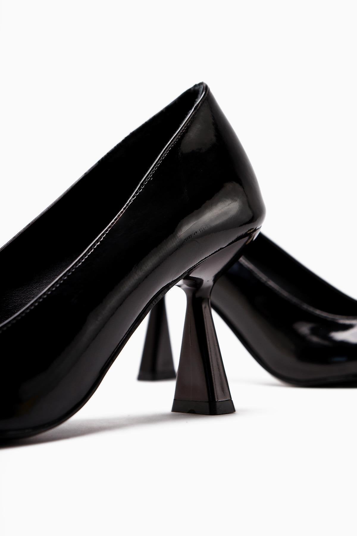 Rafah – Black Patent Stone-Embellished Champagne Heel Women's Shoe (Women)