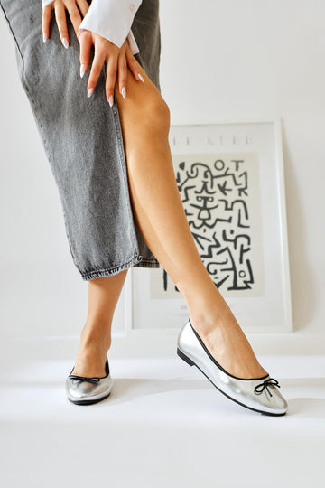 Sille Silver Crinkled Leather Bow-Detailed Ballet Flats
