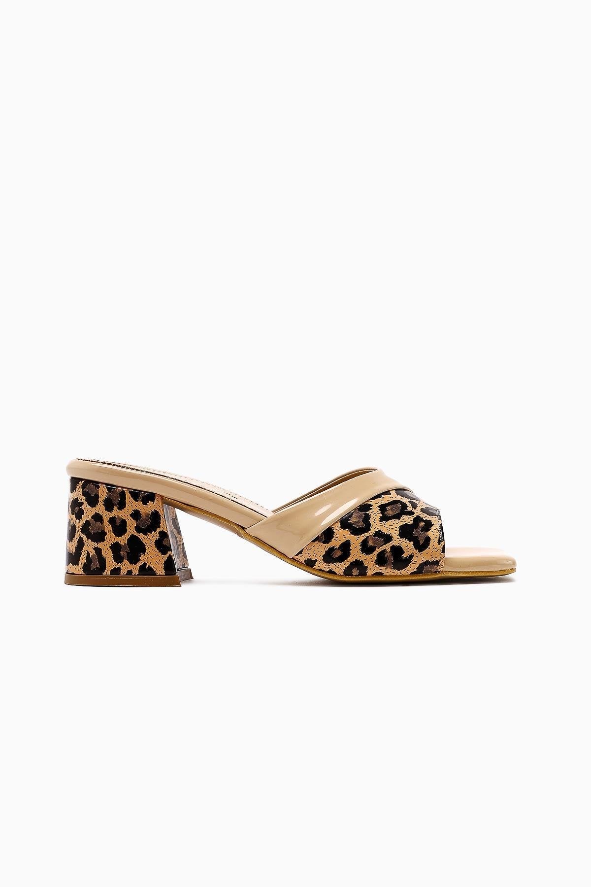Morena Beige Patent Leather Low Heeled Slipper with Leopard Detail