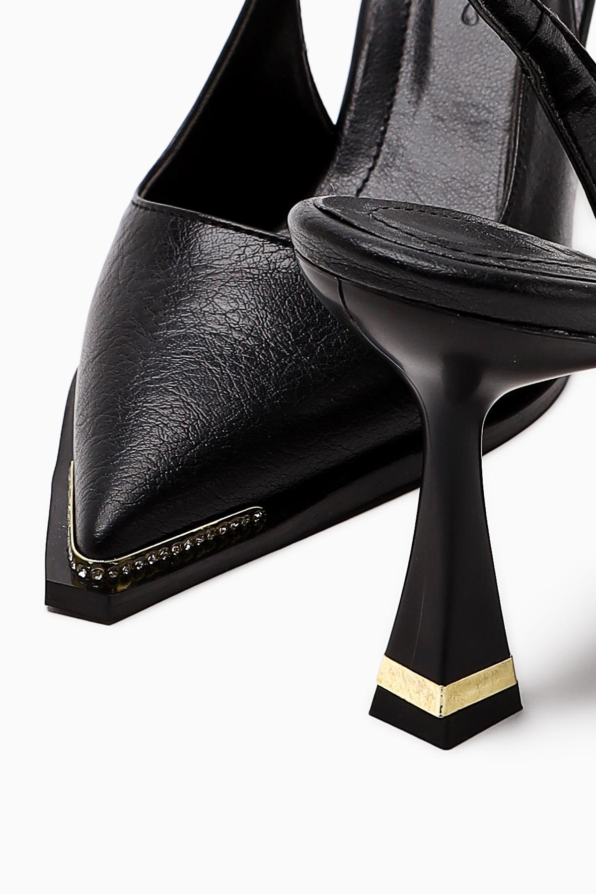 Vita Black Stone Detailed Closed Toe Women’s Heeled Shoes
