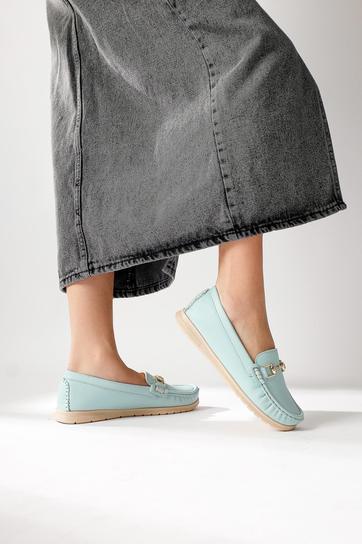 Tola – Blue Buckle-Detail Casual Shoe (Baby)