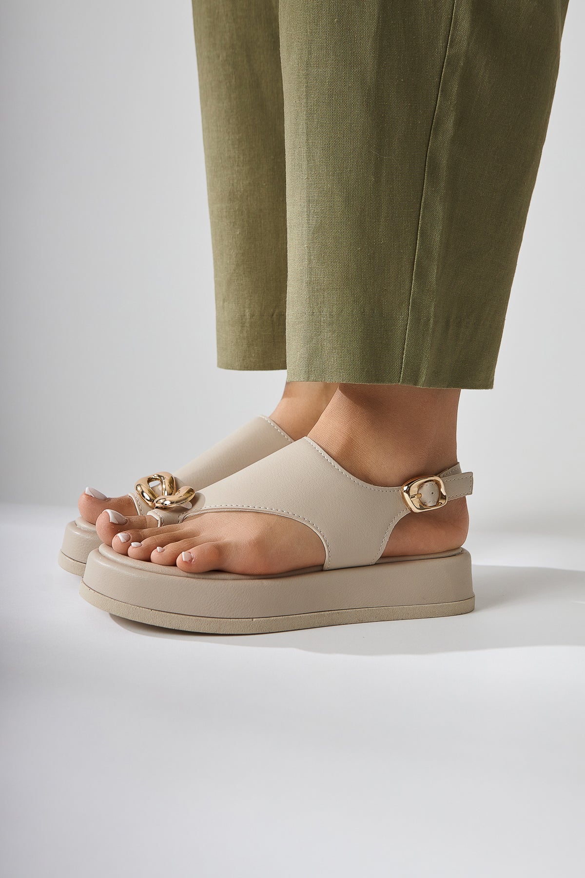 Troya Beige Toe-Post Buckled Women's Sandals