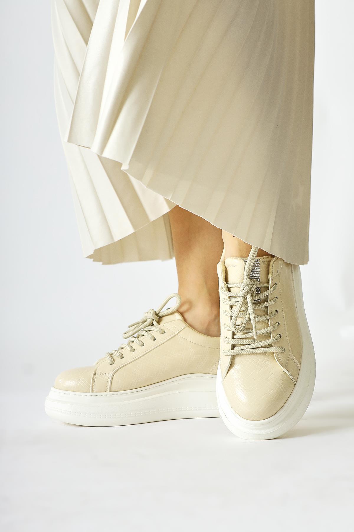 Shake Beige Sneakers with Stone Detail (Comes with Shiny Laces)