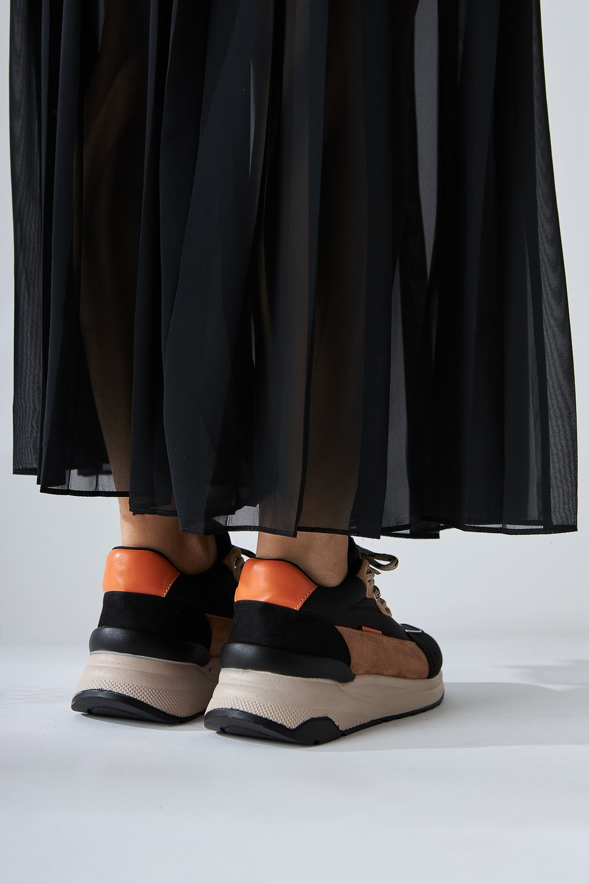 Tuana Black Nud Laced Women’s Sneakers