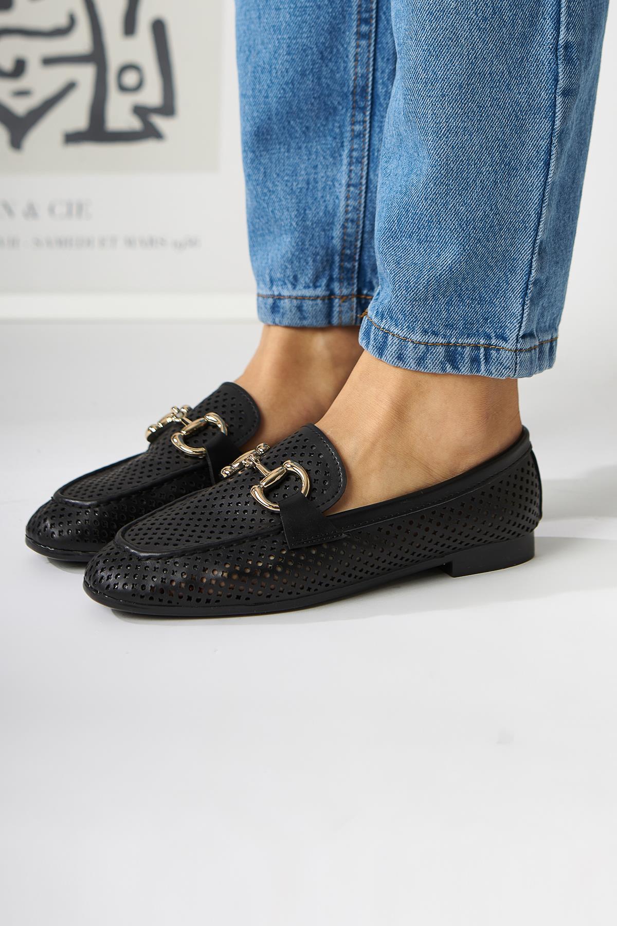Gazali – Black Buckle-Detail Ballet Flat (Women)