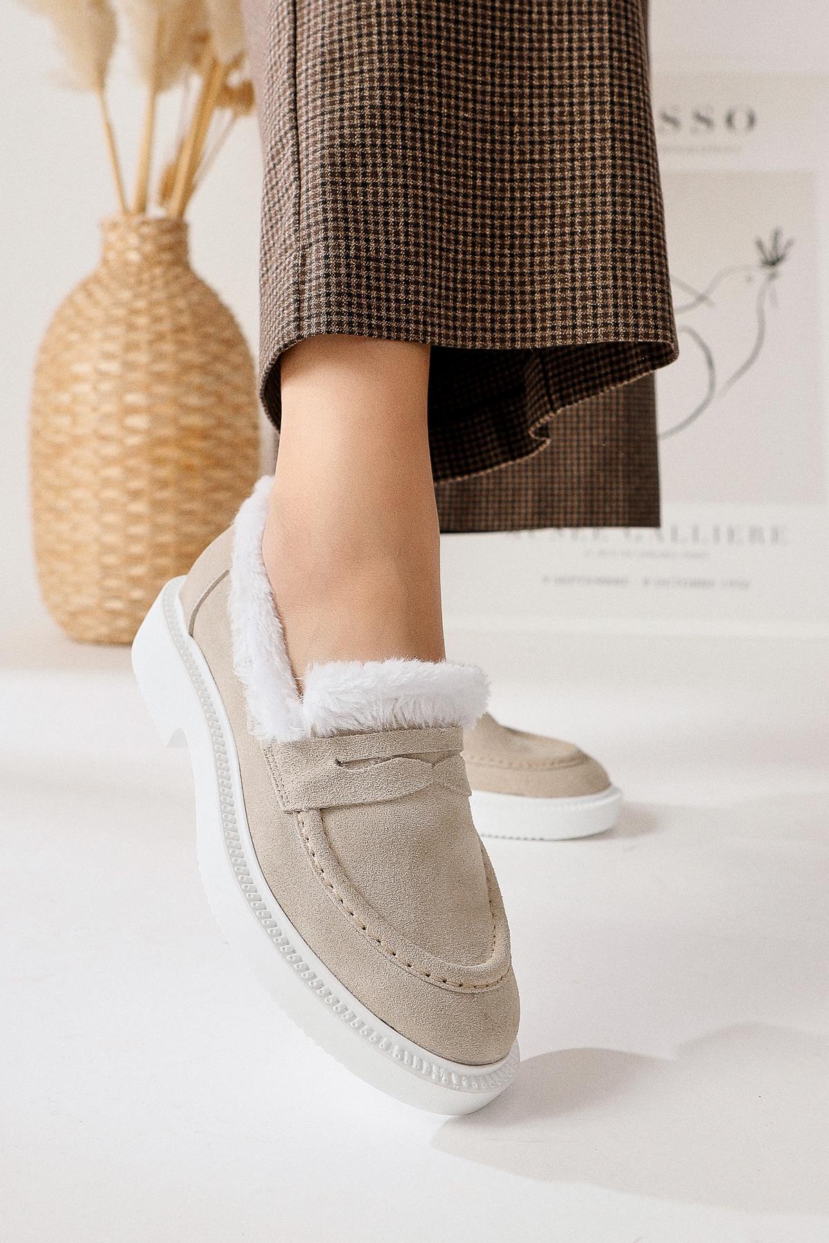 Tommie Genuine Leather – Beige Suede Fur-Lined Casual Shoe (Women)