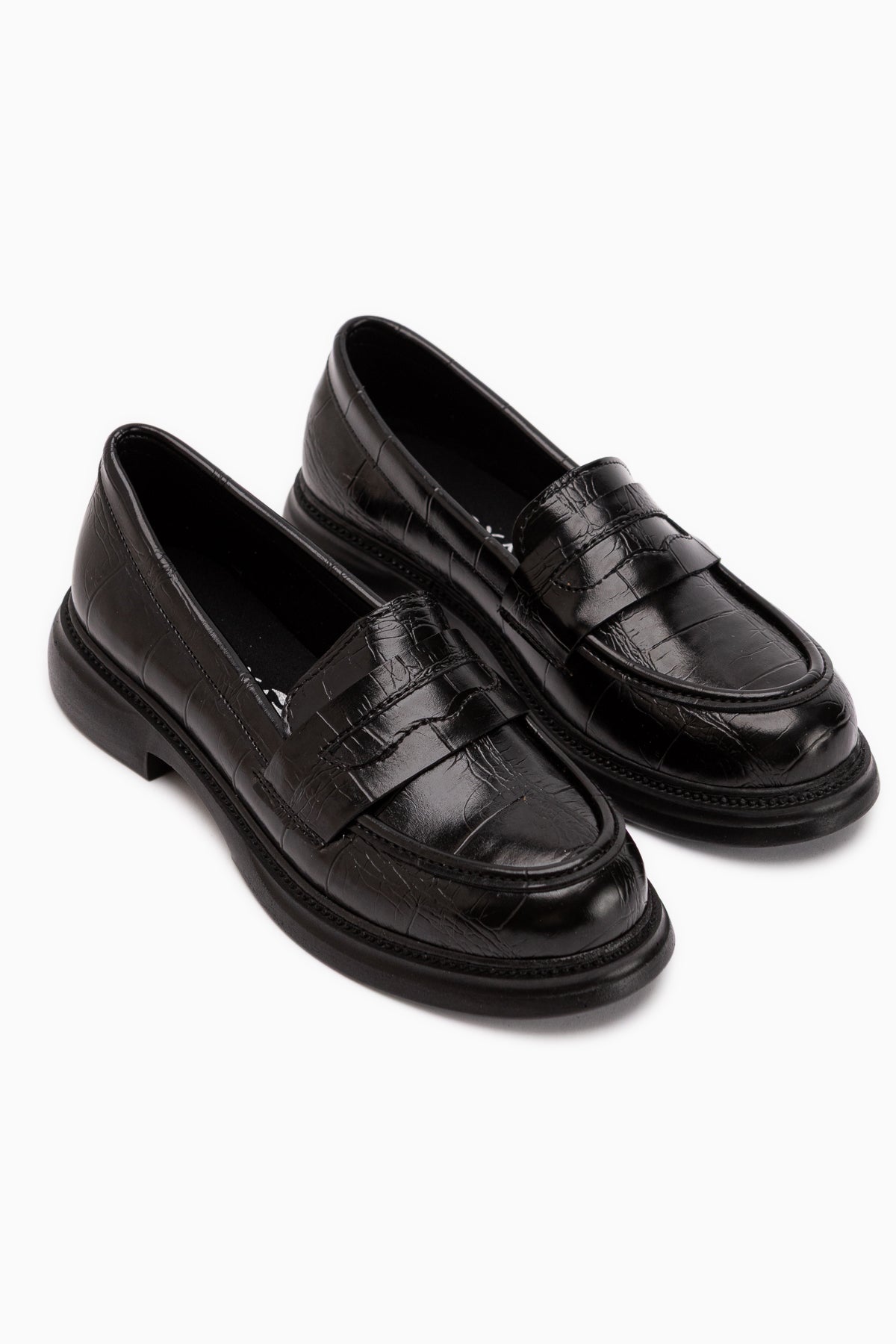 Sienna Black Crocodile Pattern Women’s Loafer Casual Shoes