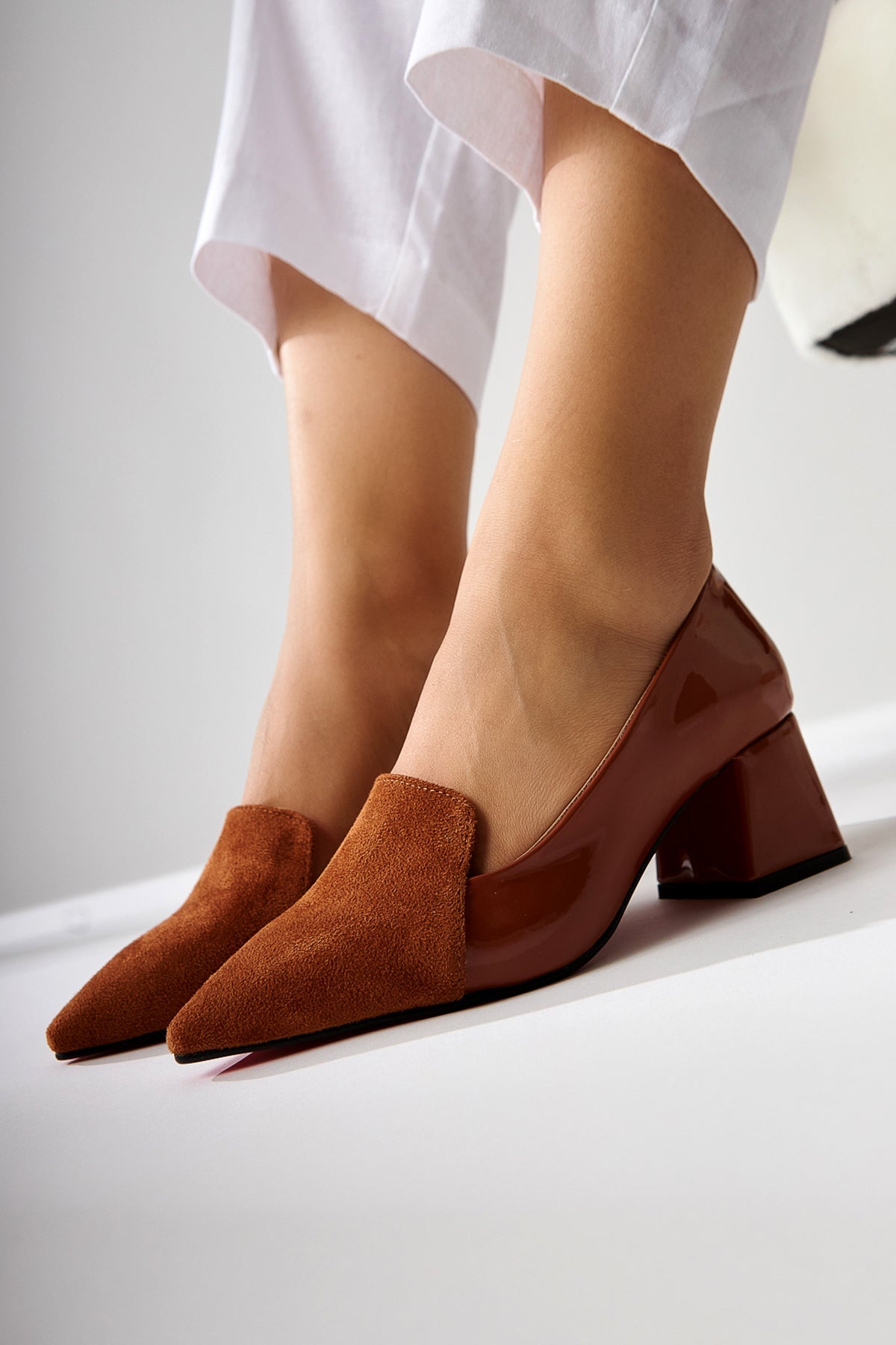 Gisela Taba Suede Detailed Patent Leather Heeled Women's Shoes