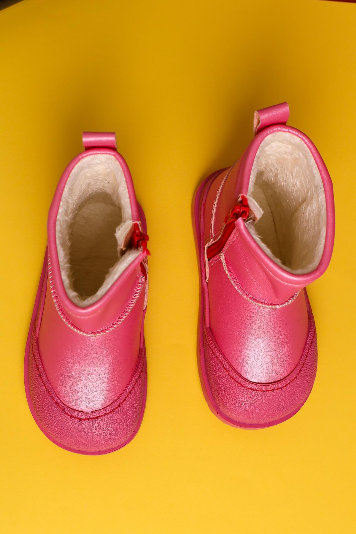 Jasmin Fuchsia Boots with Reverse Stitching and Fur Lining for Kids