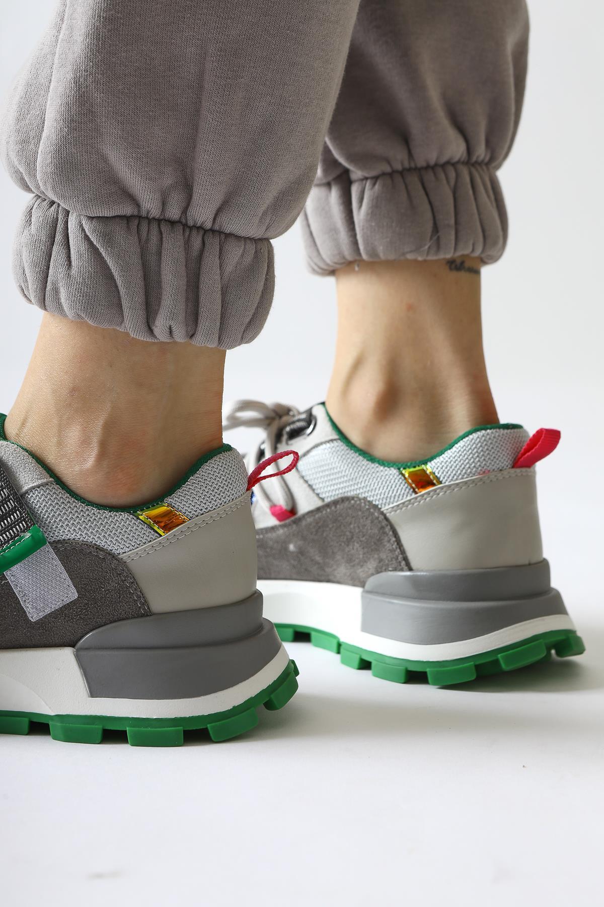 Nely Grey Asymmetric Lace-Up Sneakers