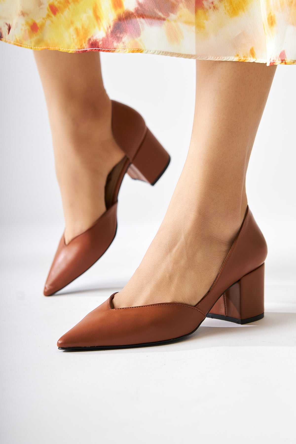 Albena – Cognac Pointed-Toe Cutout-Detail High Heel (Women)