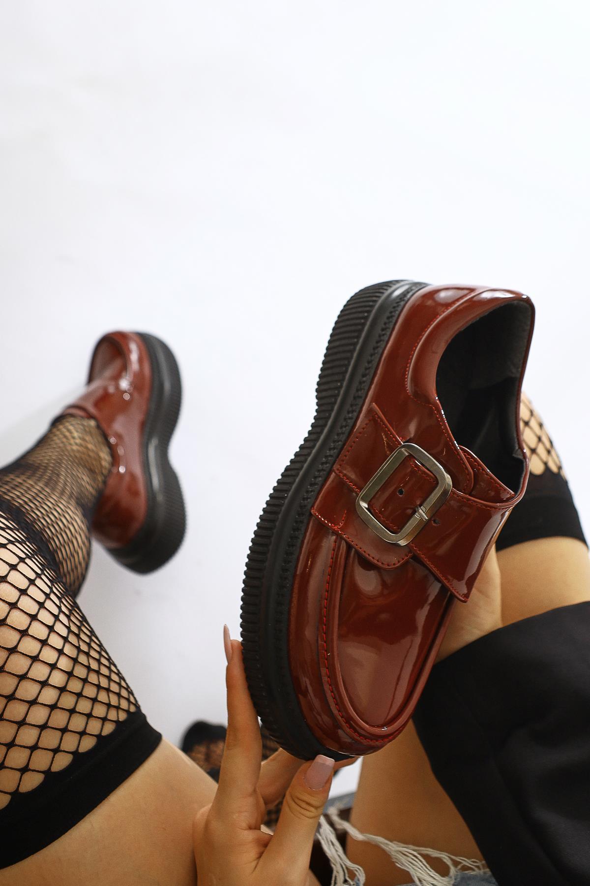 Evrim Burgundy Patent Buckle Detailed Casual Shoe