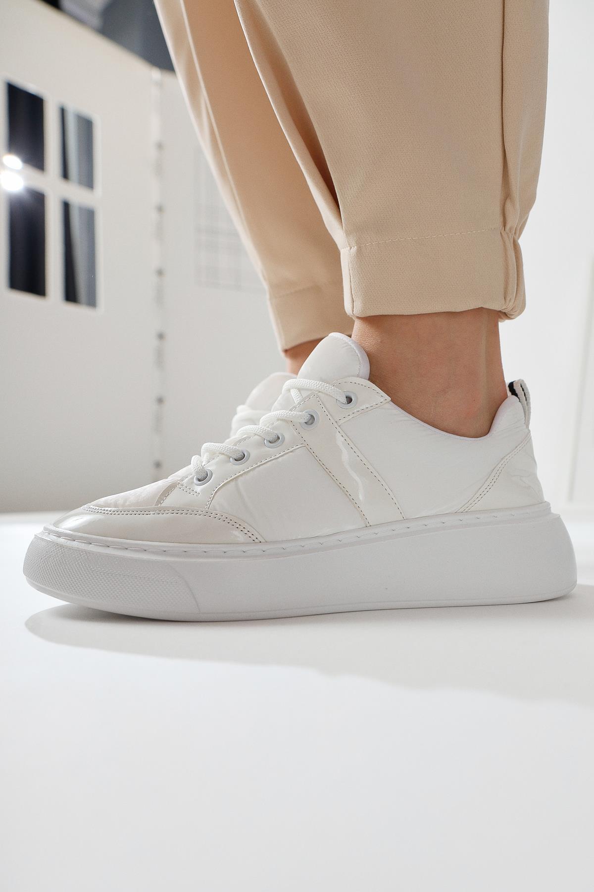 Jakleen White Patent Leather Detailed Parachute Sneakers