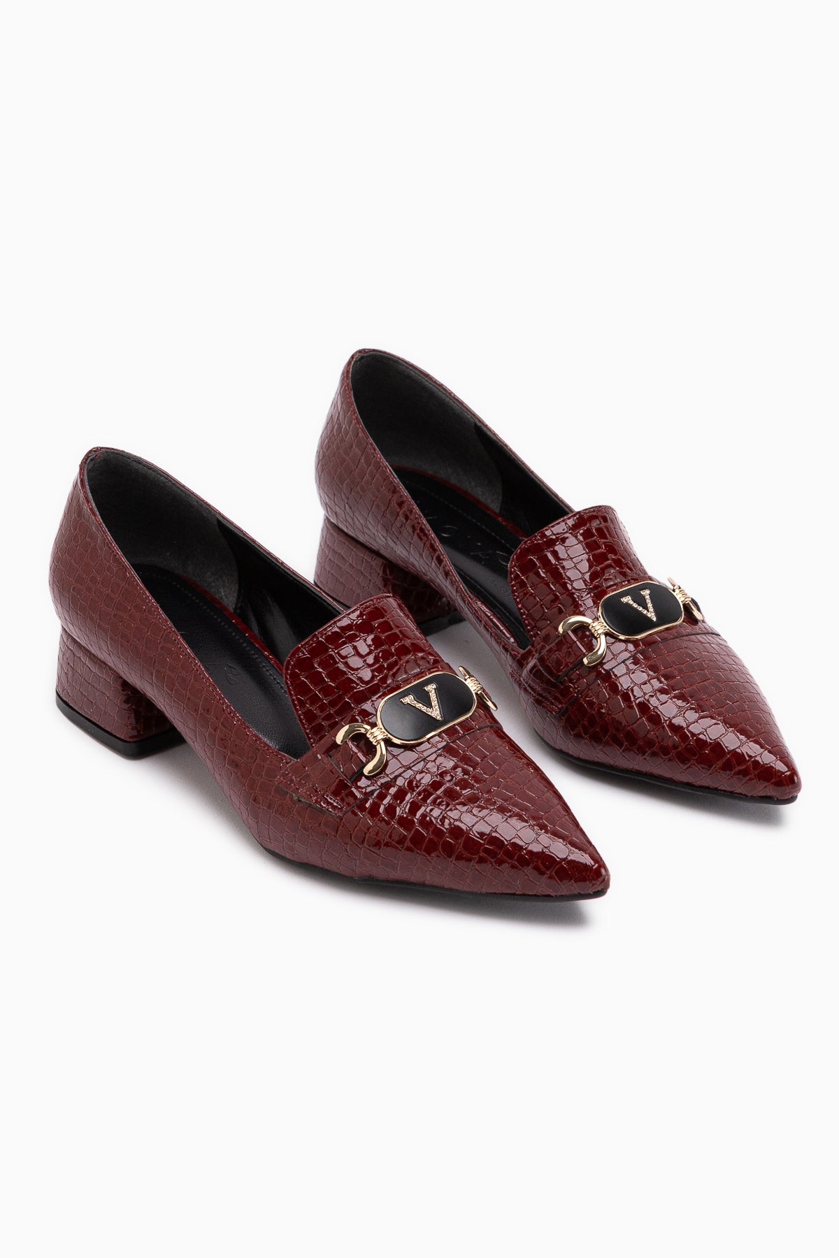 Jilan Burgundy Crocodile Print Leather Buckle Detailed Women’s Pointed Toe Shoes