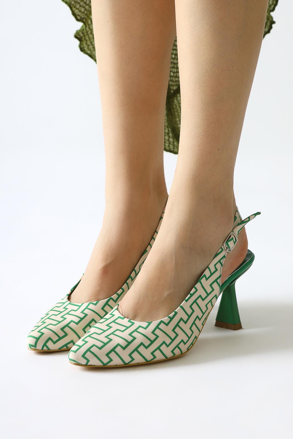 Ernesa – Green Geometric-Patterned Heeled Shoe (Women)