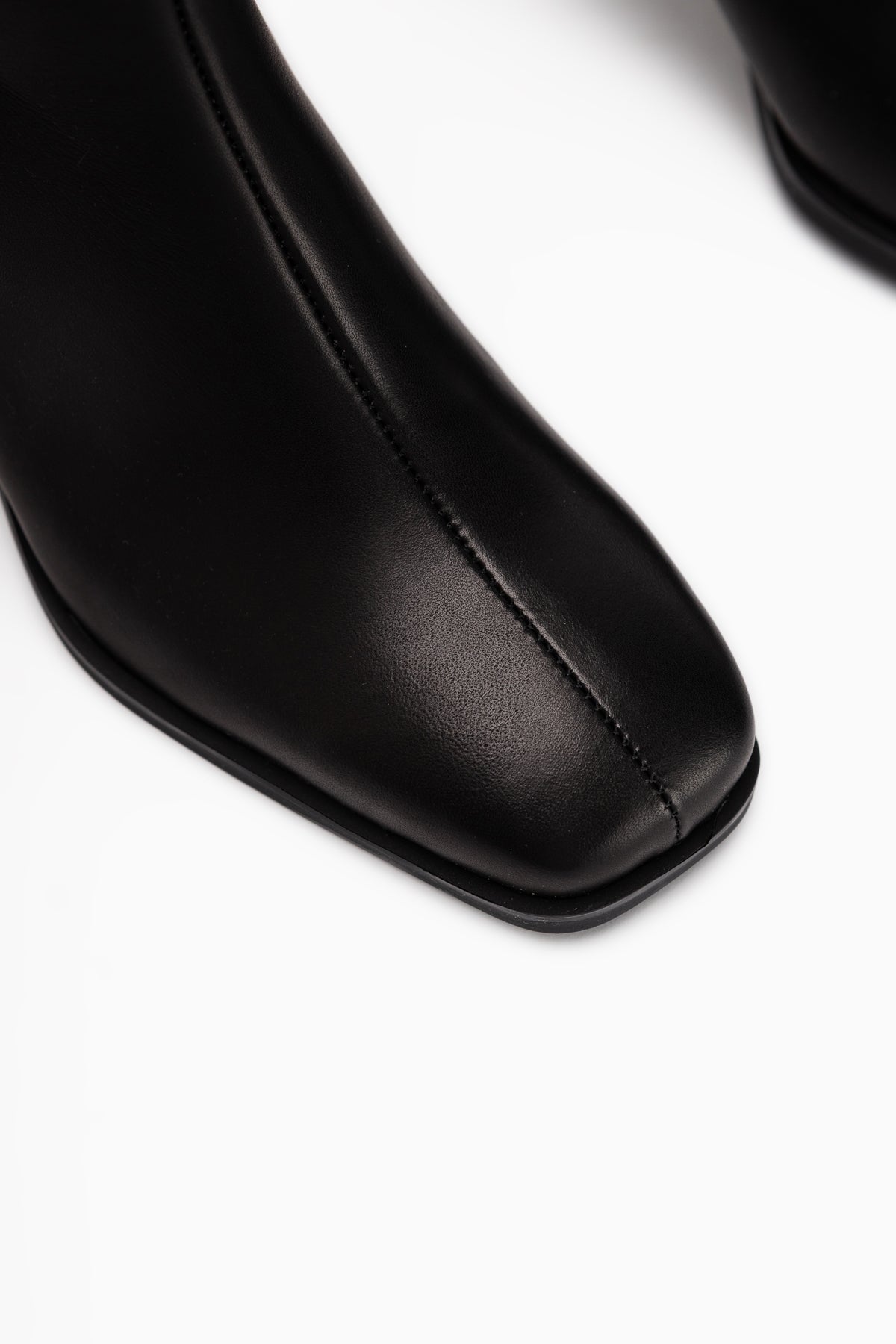 Kinna Genuine Leather Black Heeled Women’s Boots
