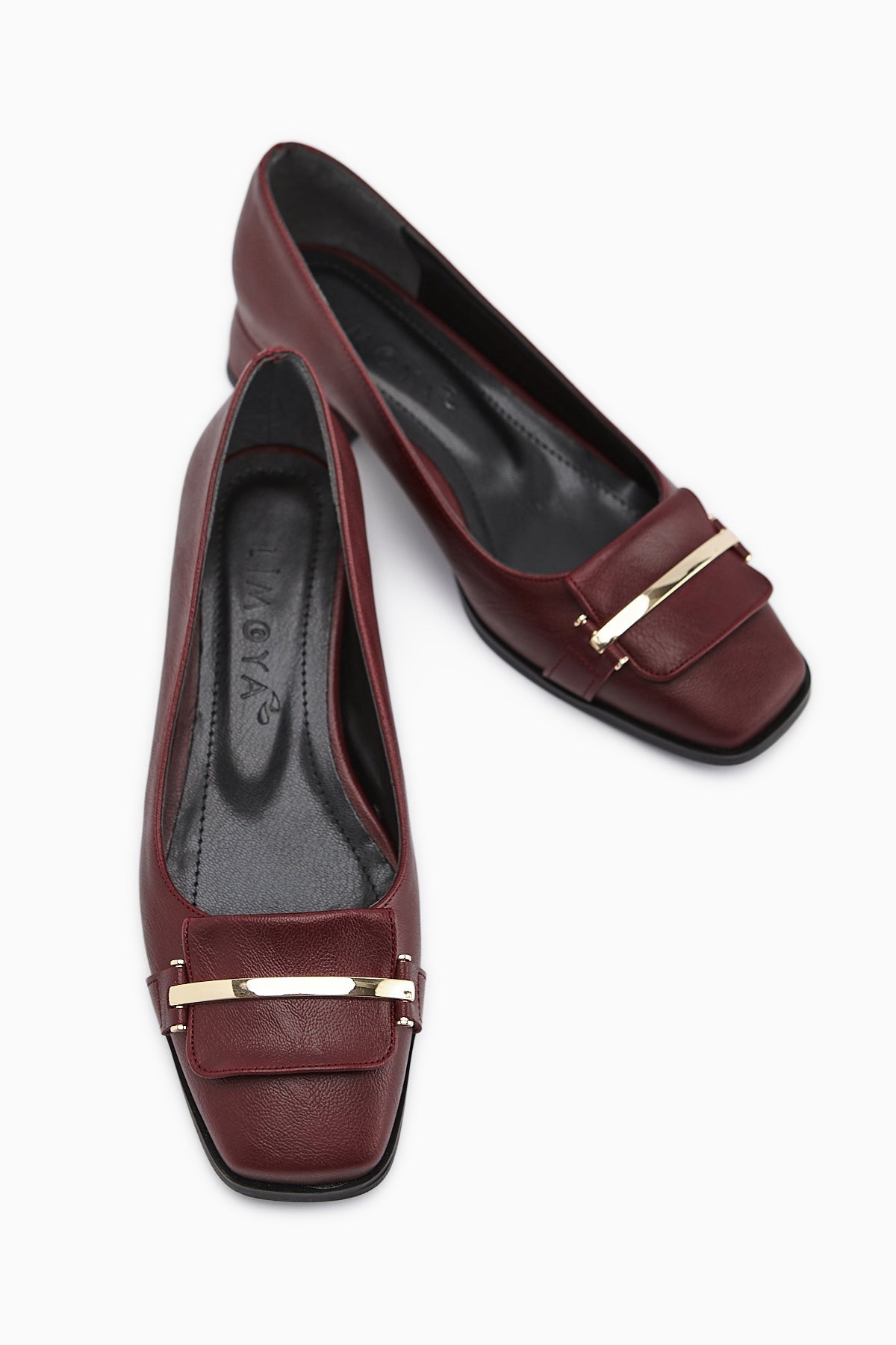Gresa – Burgundy Buckle-Detail Low Heel Shoe (Women)