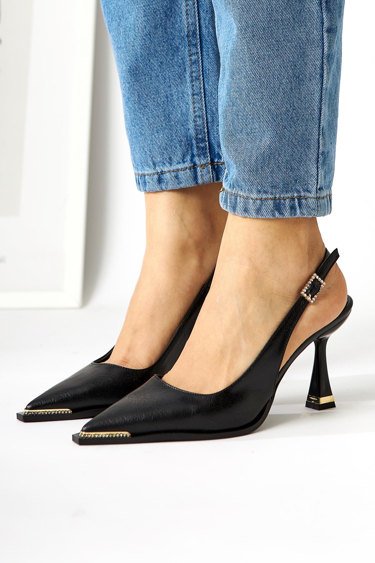 Vita Black Stone Detailed Closed Toe Women’s Heeled Shoes