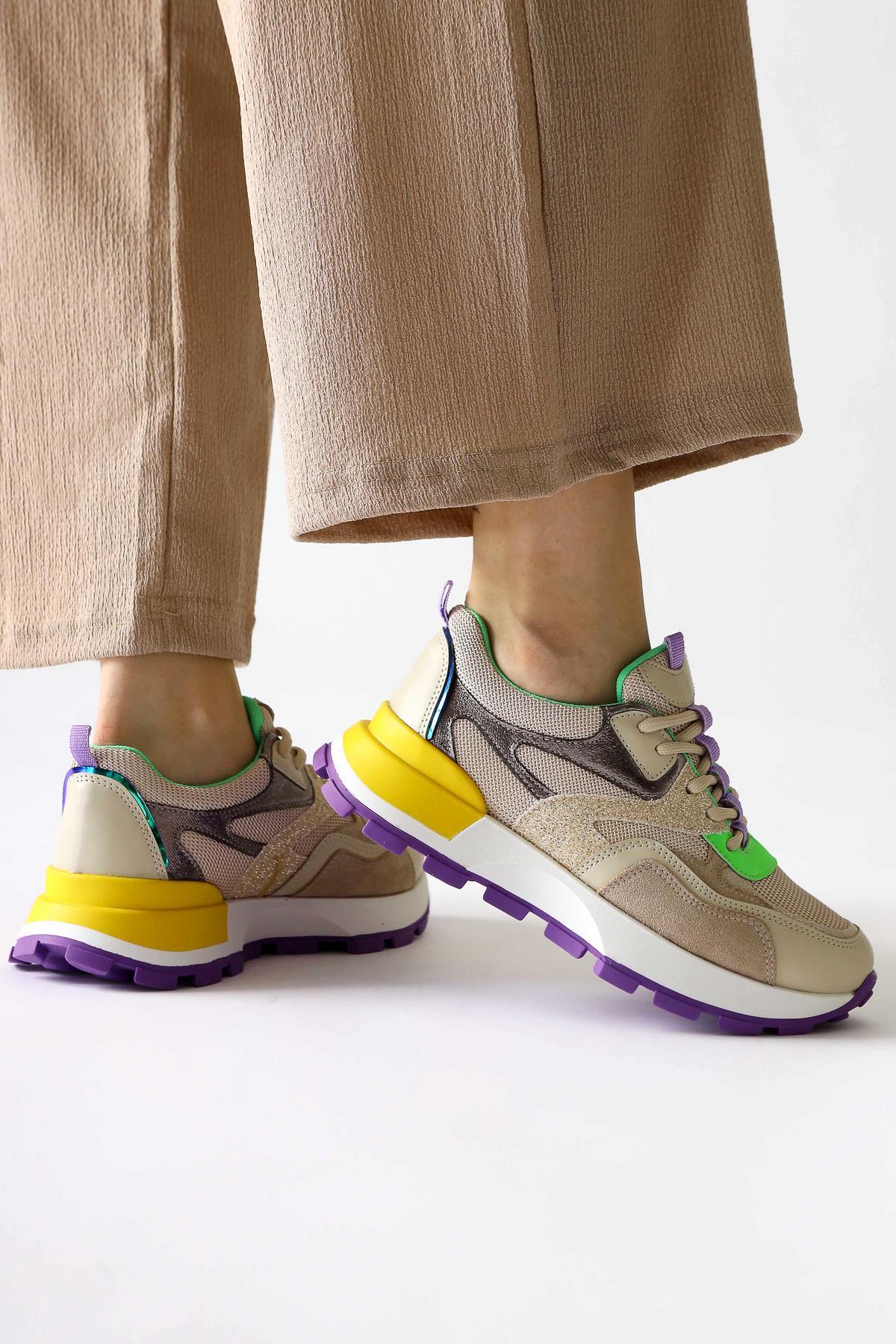 Netta Multicolor (Green) Mesh Detailed Lace-Up Sneakers