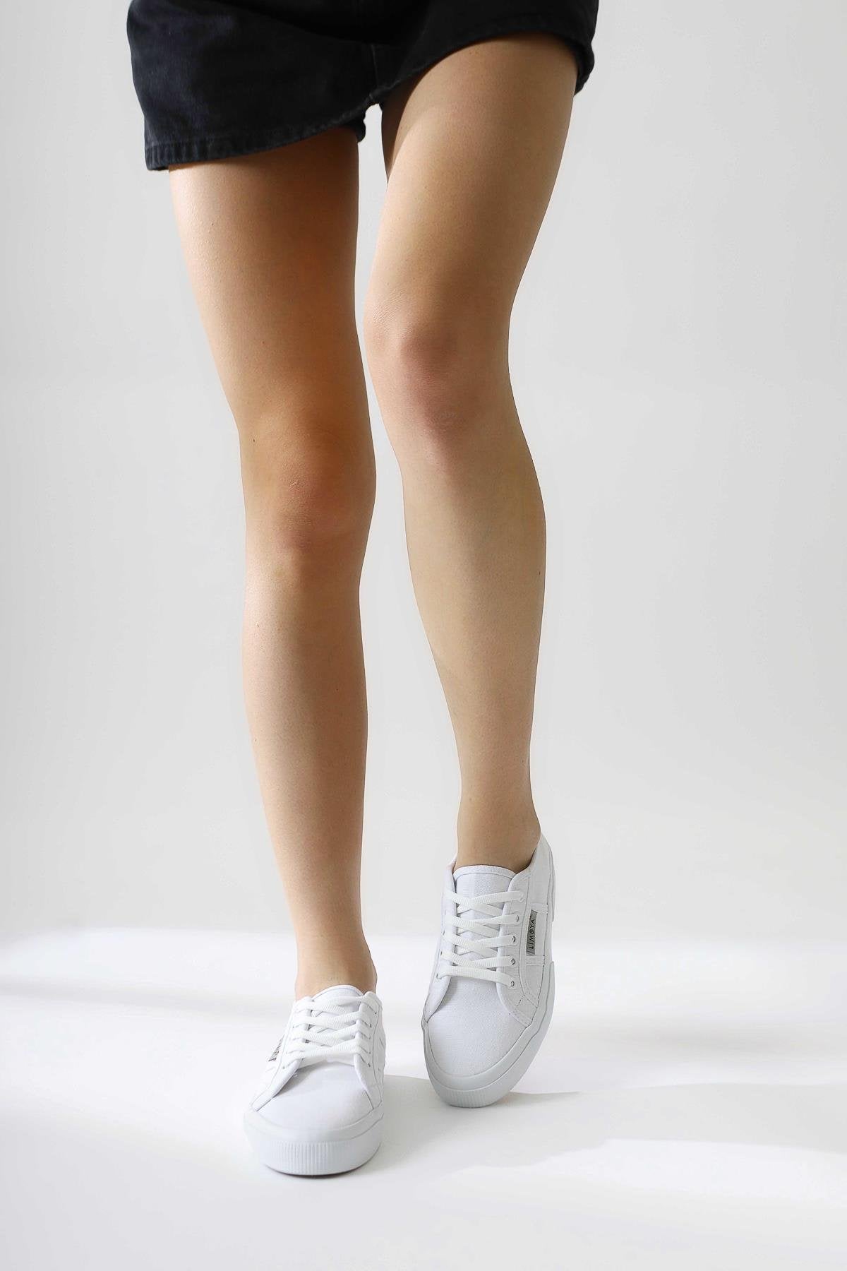 Timon – White Linen Sneaker (Women)
