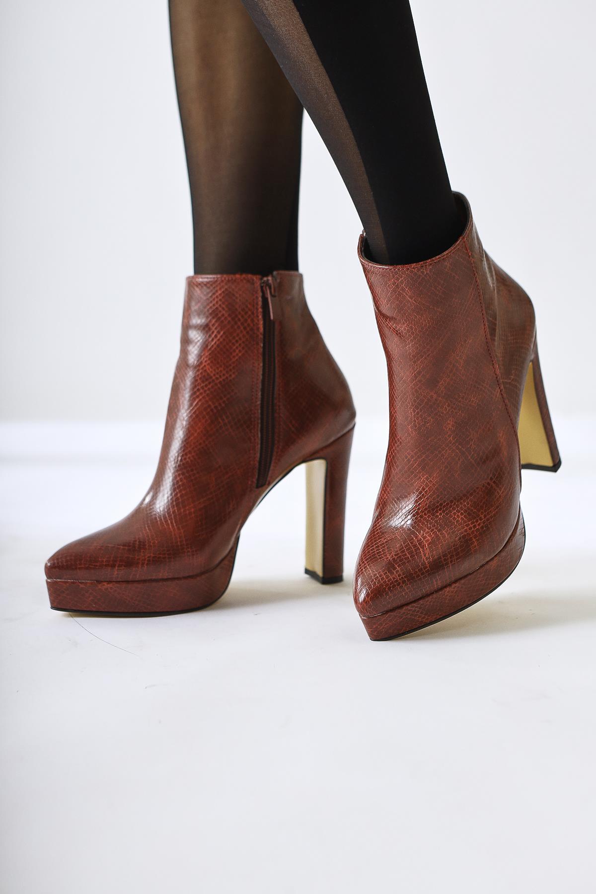 Abbie Burgundy Pointed Toe High Heeled Zipper Boots