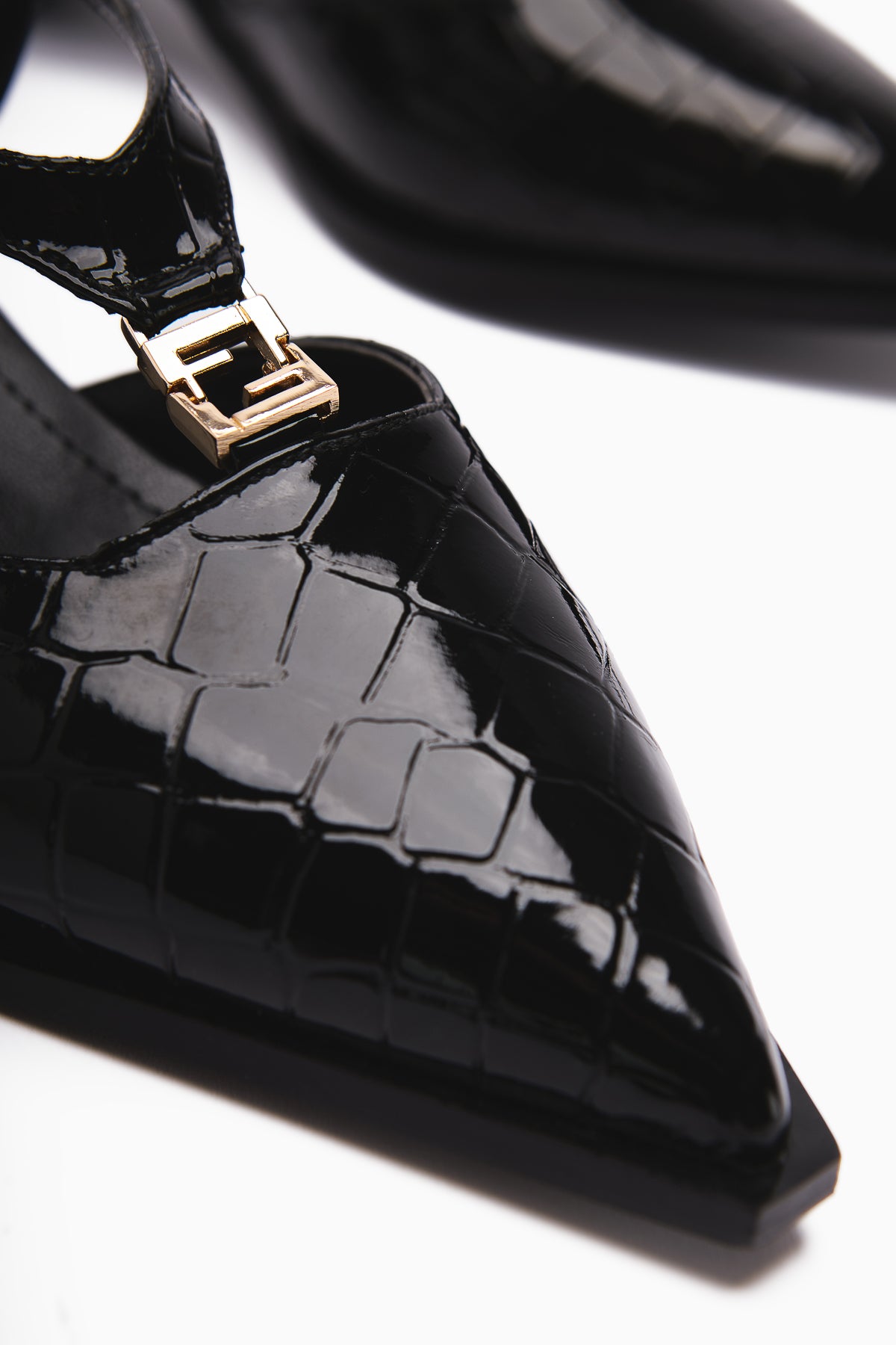 Ginny Black Crocodile Buckle Detailed Women’s Sandal
